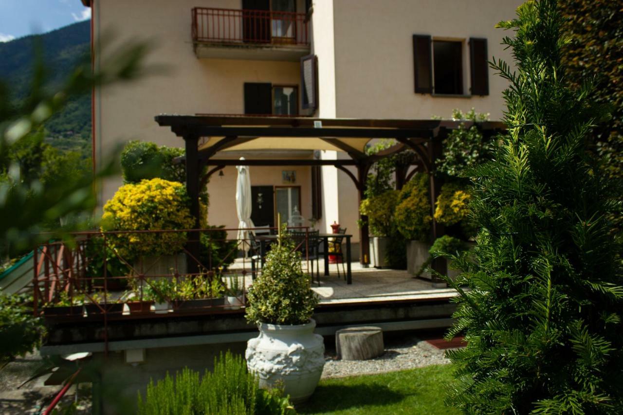 Вилла La Casa Rosa Sernio Экстерьер фото